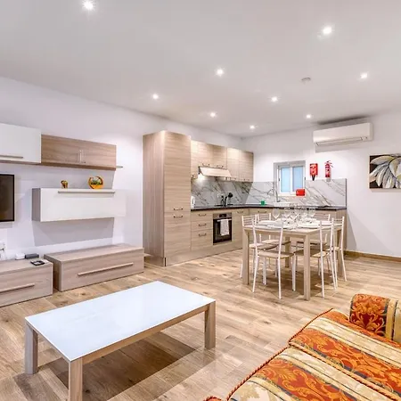 Modern 3 Bedroom In The Heart Of Sliema