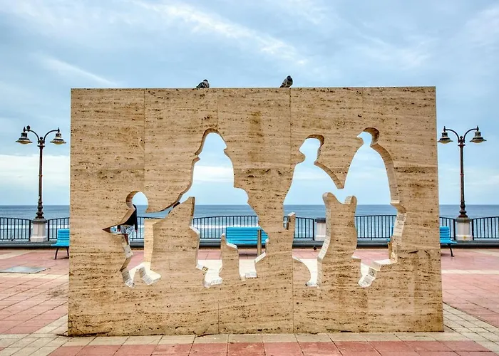 Modern 3 Bedroom In The Heart Of Apartman *