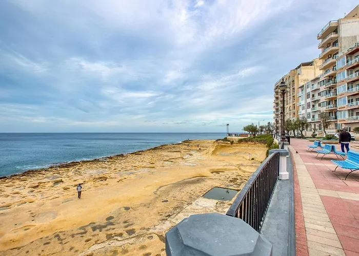 Appartement Modern 3 Bedroom In The Heart Of