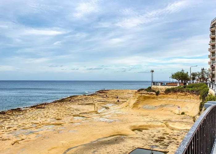 Appartement Modern 3 Bedroom In The Heart Of *