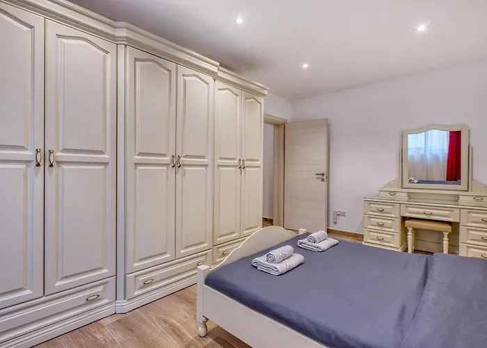 Modern 3 Bedroom In The Heart Of * 斯利马